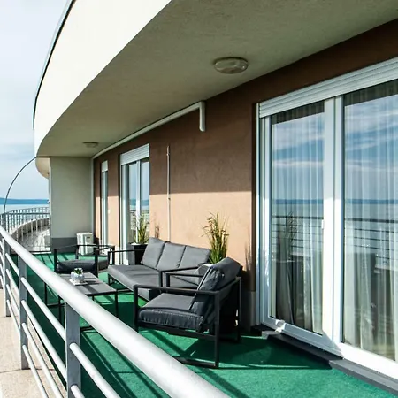 Myflat Club 218 Palazzo Wellness Apartment *