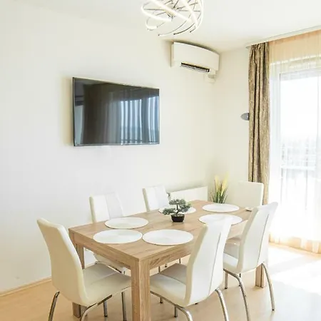Myflat Club 218 Palazzo Wellness Apartmán Siófok